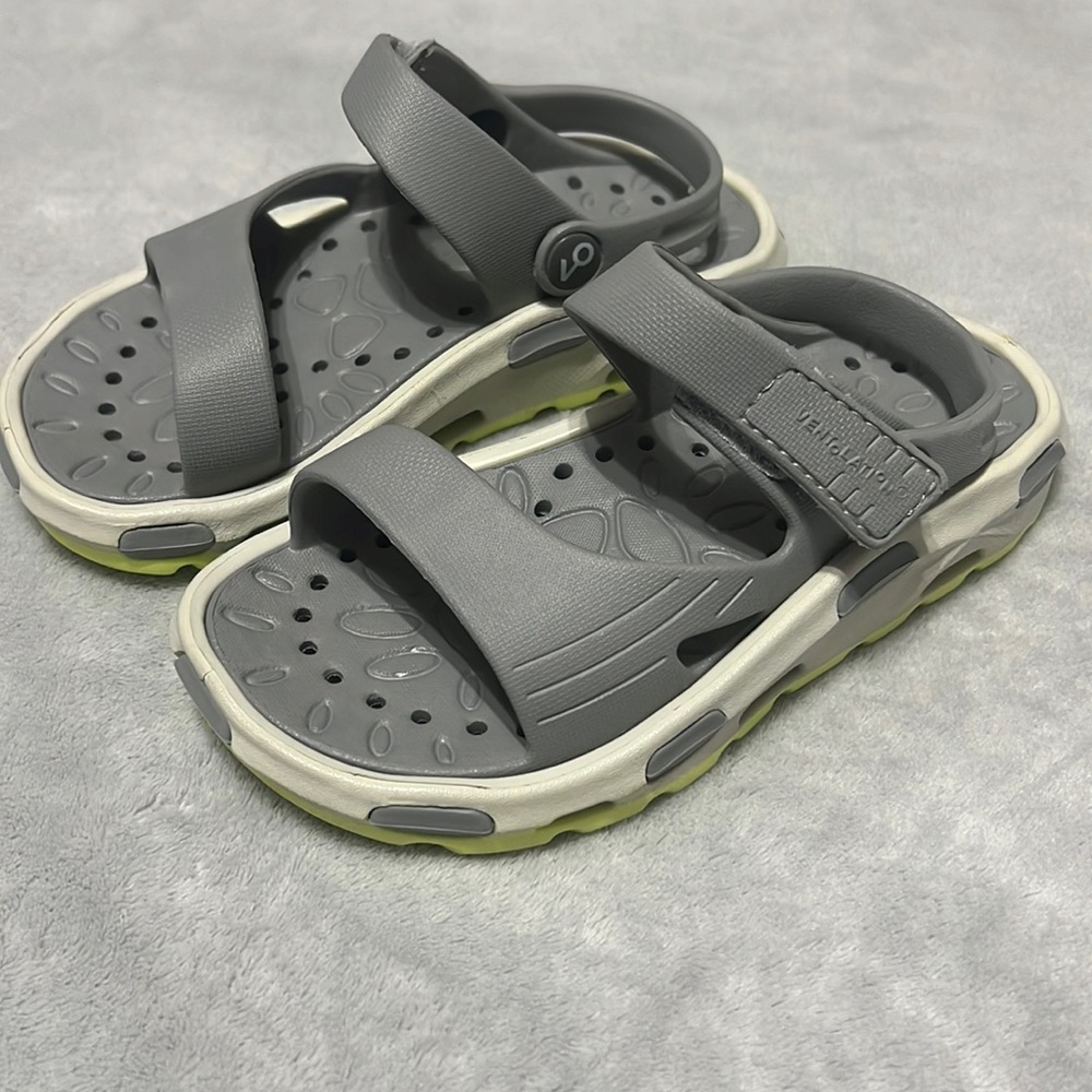😎Ventolation Sandals😎
